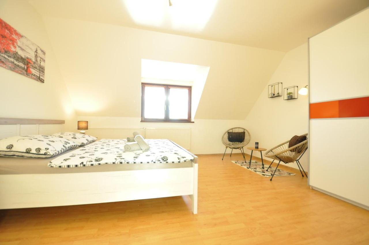 Rodinny Dom "Ako Doma" Veľký Slavkov Buitenkant foto