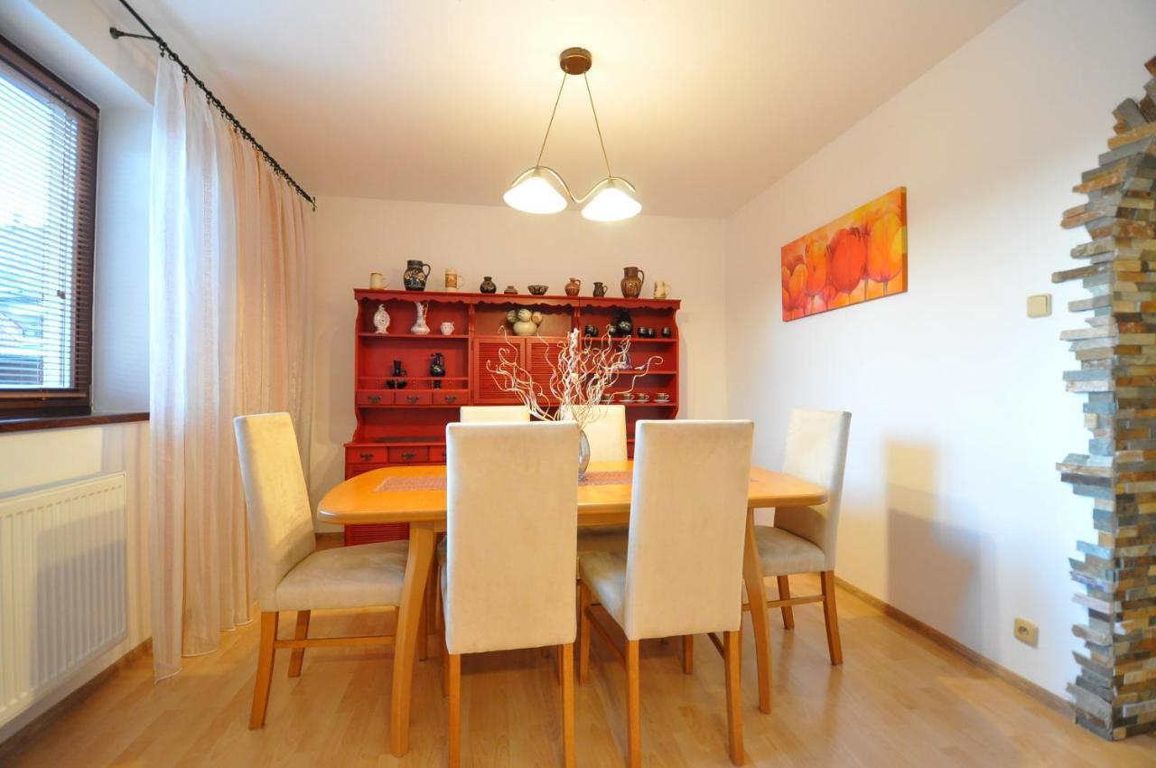 Rodinny Dom "Ako Doma" Veľký Slavkov Buitenkant foto